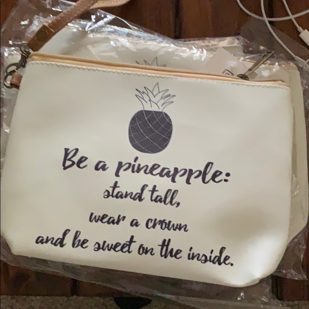 Pineapple clutch!